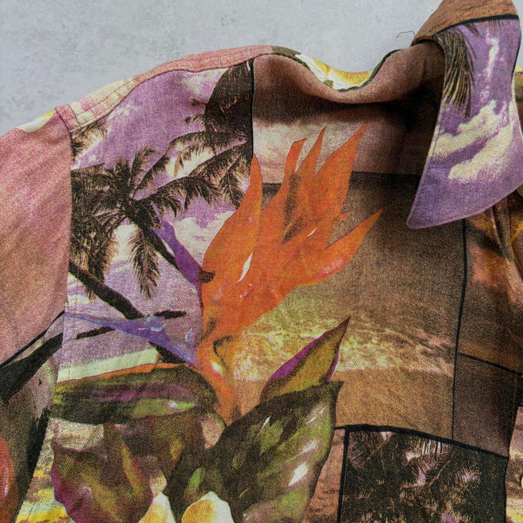 90s Hawaiian Print Button Up Shirt / L