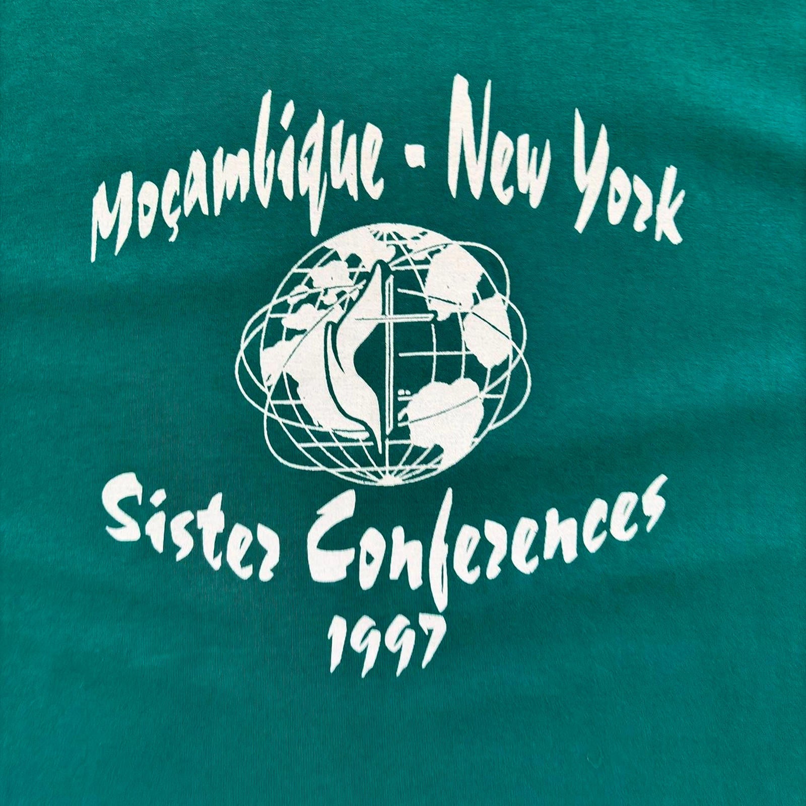 90s Moçambique New York T-Shirt / M