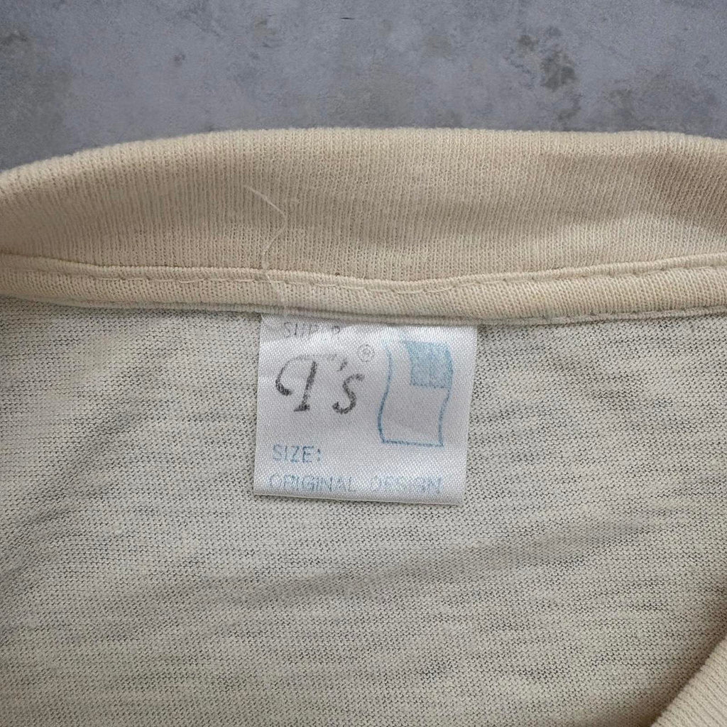 90s Bahamas Cropped Graphic T-Shirt