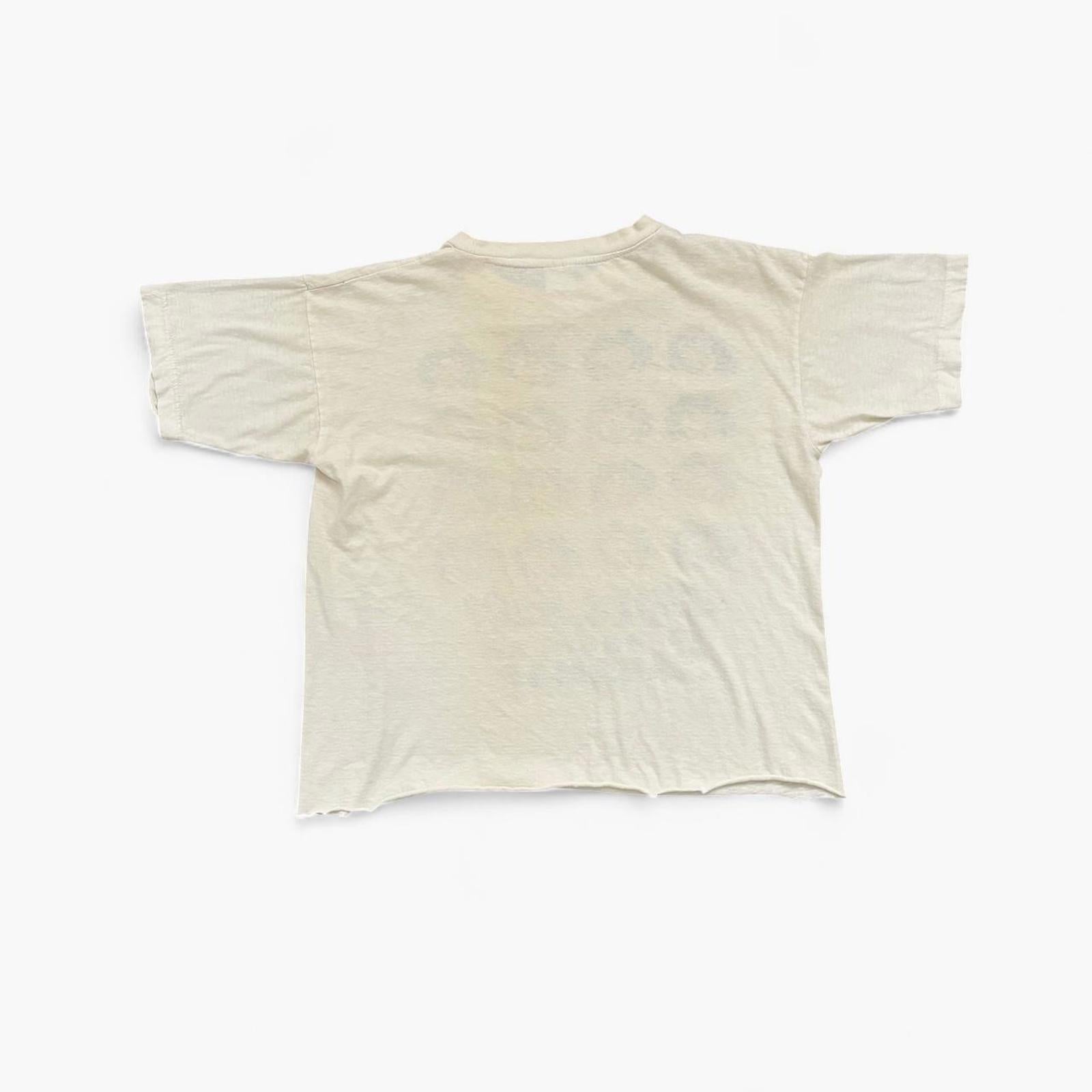 90s Bahamas Cropped Graphic T-Shirt